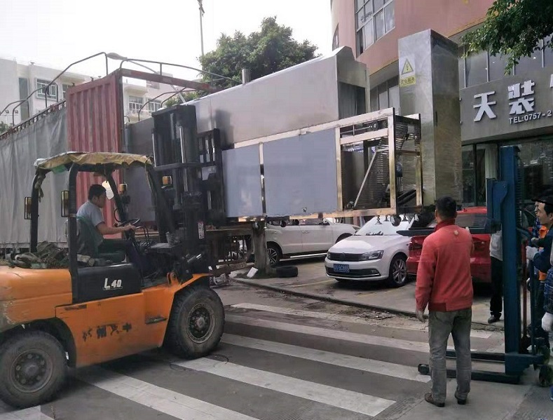 出貨南昌超聲波清洗噴淋設(shè)備裝車